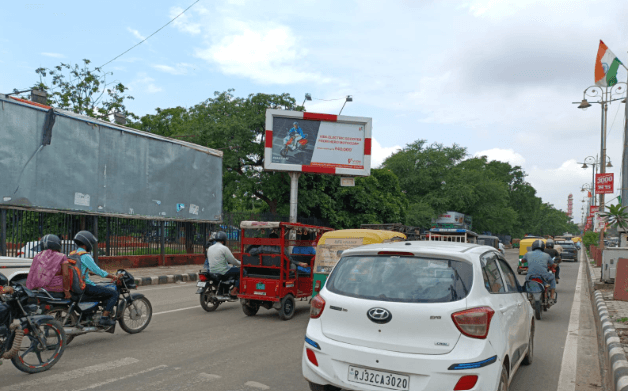 M.I. Road Ramniwas Bagh Fcg Choda Rasta, Jaipur